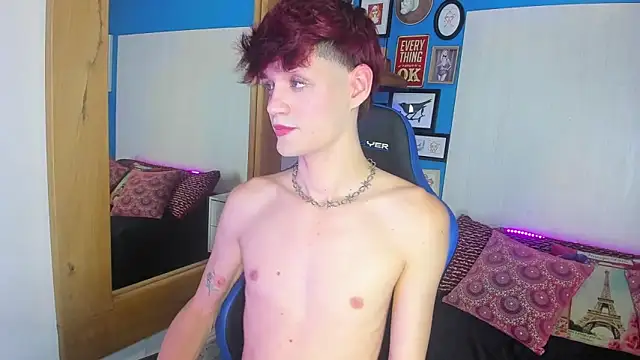 VladHellsing4 online show from 01.01.25