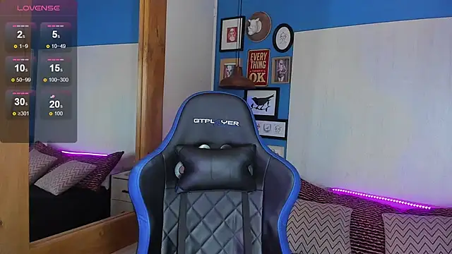 VladHellsing4 online show from 02.20.25