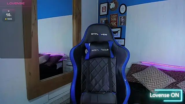 VladHellsing4 online show from 03.10.25