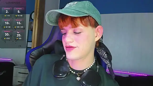 VladHellsing4 online show from 10.14.25