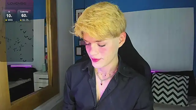 VladHellsing4 online show from 11.04.25