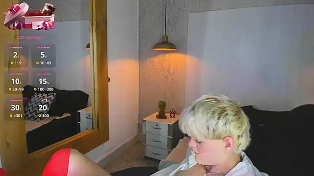 Snapshot of VladHellsing4 chatting on 02.20.26 VladHellsing4 online show from 02.20.26