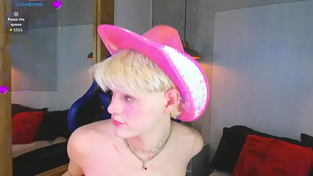 VladHellsing4 online show from 05.21.26
