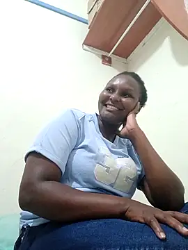 Snapshot of Kichuna_ chatting on 10.25.25 Kichuna  online show from 10.25.25