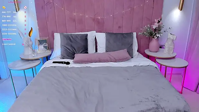 MilaVoxx online show from 03.13.25