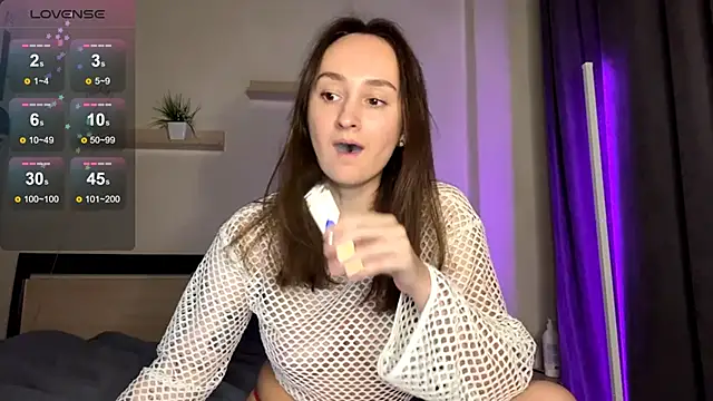 Snapshot of Eva_Eva_ chatting on 09.16.25 Eva Eva online show from 09.16.25