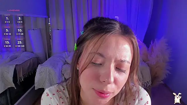 Snapshot of Goldy_Grace_ chatting on 02.19.25 Goldy Grace online show from 02.19.25