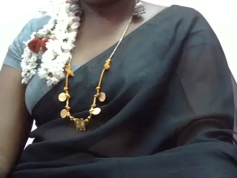 Snapshot of Hot_akshara chatting on 02.08.26 Hot akshara online show from 02.08.26