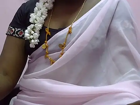 Snapshot of Hot_akshara chatting on 02.20.26 Hot akshara online show from 02.20.26