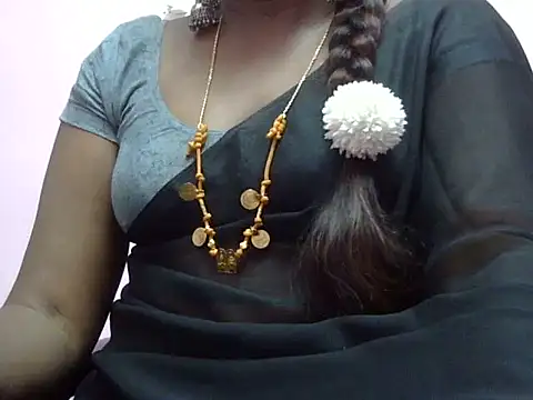 Snapshot of Hot_akshara chatting on 02.28.26 Hot akshara online show from 02.28.26