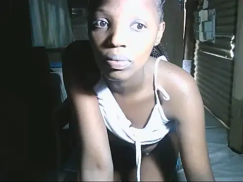 Snapshot of Zuzu_angel chatting on 09.17.25 Zuzu angel online show from 09.17.25