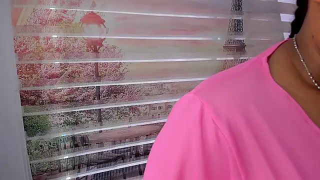 Snapshot of Leah_Sweetie chatting on 02.26.25 Leah Sweetie online show from 02.26.25