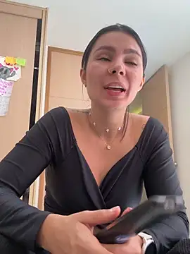 SofiaG  online show from 12.01.24
