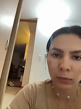 SofiaG  online show from 12.02.24