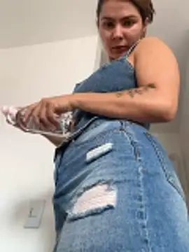 SofiaG  online show from 01.31.26