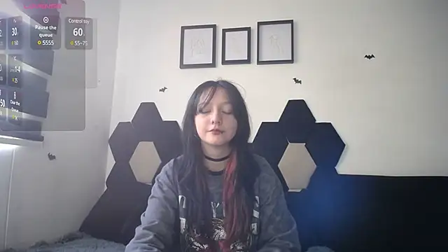 Maki Zein online show from 12.10.24