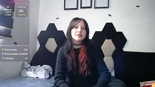 Maki Zein online show from 12.11.24