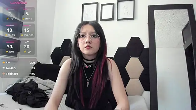 Maki Zein online show from 02.05.25