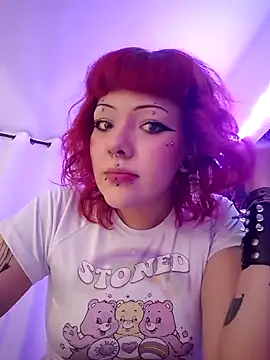 Snapshot of Sarah-Stoner chatting on 06.20.26 Sarah-Stoner online show from 06.20.26