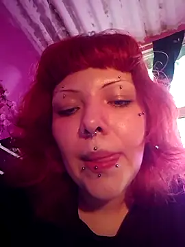 Snapshot of Sarah-Stoner chatting on 06.21.26 Sarah-Stoner online show from 06.21.26