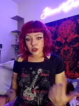 Snapshot of Sarah-Stoner chatting on 06.23.26 Sarah-Stoner online show from 06.23.26