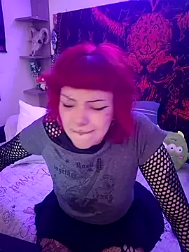 Snapshot of Sarah-Stoner chatting on 07.15.26 Sarah-Stoner online show from 07.15.26