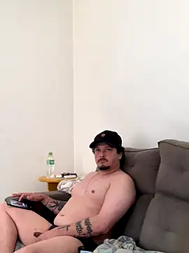 GabeHian1903 online show from 10.19.25