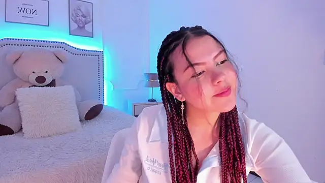 Snapshot of Eva_lenox chatting on 01.07.25 Eva lenox online show from 01.07.25