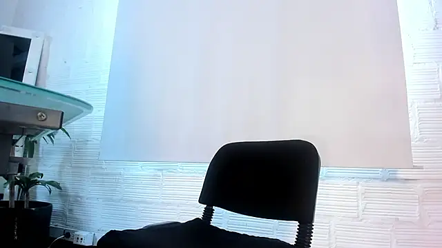 Snapshot of Eva_lenox chatting on 02.27.25 Eva lenox online show from 02.27.25
