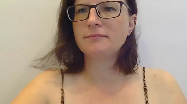 CrimsonMistress online show from 01.04.25