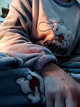 JasminePham online show from 02.04.25