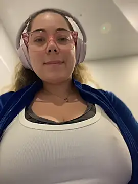 brooklynivy online show from 04.27.26