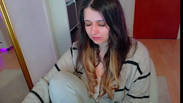 Snapshot of jenna-sxy19 chatting on 09.29.25 jenna-sxy19 online show from 09.29.25