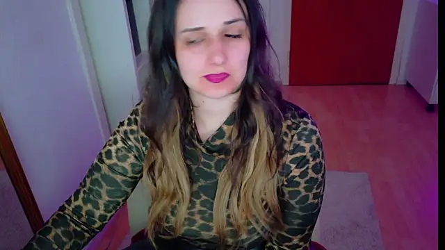 Snapshot of jenna-sxy19 chatting on 10.05.25 jenna-sxy19 online show from 10.05.25