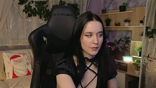 KiraLiLime online show from 02.12.25