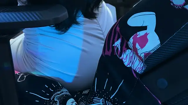 KiraLiLime online show from 02.26.25