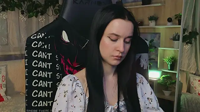 KiraLiLime online show from 03.08.25