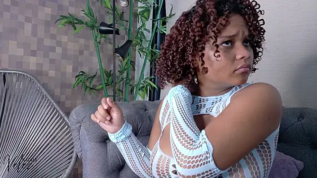 nataly velez online show from 11.23.25