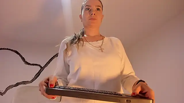 BridgetRodriguez online show from 01.31.25