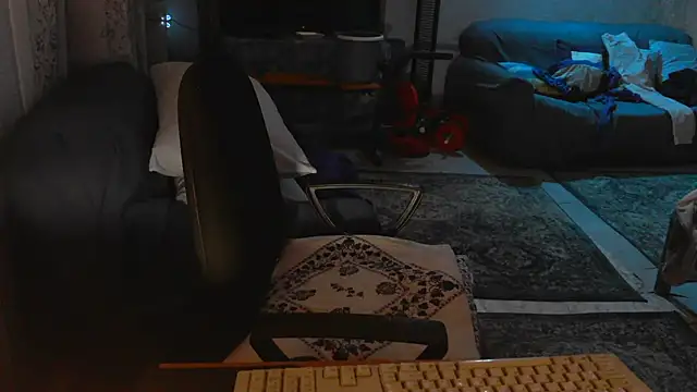 TebaldHot online show from 10.26.25