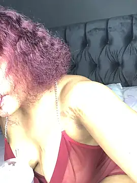 Anaelle24 online show from 01.15.25