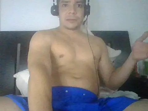 Snapshot of Bigbosscol chatting on 11.15.25 Bigbosscol online show from 11.15.25