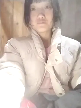 Snapshot of lytamye chatting on 02.25.25 lytamye online show from 02.25.25