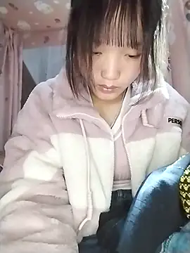 Snapshot of lytamye chatting on 03.18.25 lytamye online show from 03.18.25