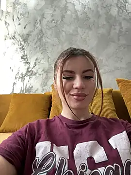 Snapshot of MayaMR chatting on 02.11.25 MayaMR online show from 02.11.25