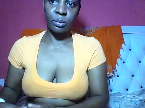 Snapshot of Sweet-piie chatting on 09.28.25 Sweet-piie online show from 09.28.25