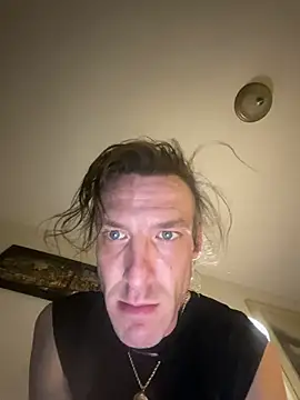 kikiwonderbar online show from 02.20.26