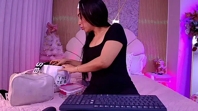 aisha sh online show from 11.25.25