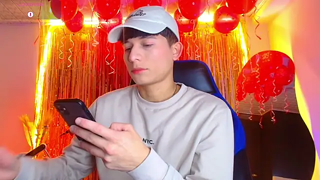 Snapshot of bryamer_19 chatting on 09.20.25 bryamer 19 online show from 09.20.25