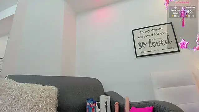 Vainilla heart online show from 10.31.25